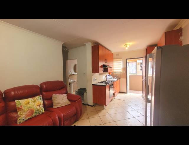 2 BEDROOM APARTMENT TO LET IN ALBERTSDAL